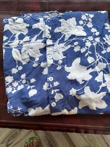 Blue &amp; White Floral Button-Up Shirt Max XL