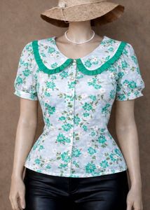 Korean Floral Embroidered Collared Top🌷