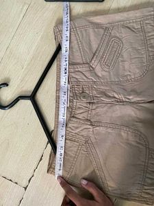Aeropostale Beige Cargo Capri Pants