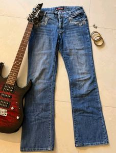 2000's y2k low waisted bootcut jeans grunge