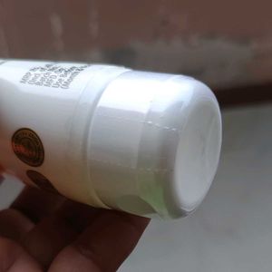 Truthsome Vitamin C Face Wash