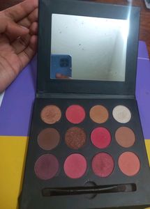 Lord &amp; Taylor Party Eye Pallette + Highlighter