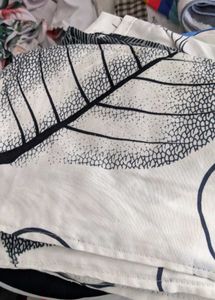 Stylish Feather Print Bedding Set