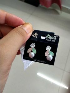 Elegant Pearl &amp; Crystal Earrings