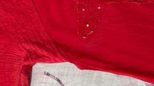 Red Kurti