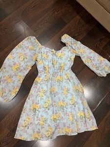 Floral Print V-Neck Dress (padded)