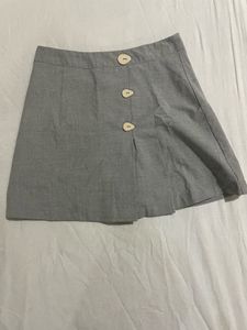 Tokyo talkies | Gray Mini Skirt with Buttons |🎀🫶