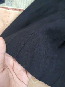 Chic Black Pleated Skirt