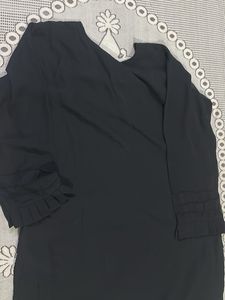 Black Embroidered Kurta