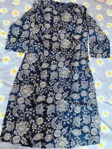 Elegant Navy Blue Floral Print Kurta
