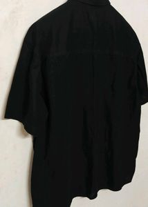 🔥, 🔥 🔥 Price Drop H&amp;M Black Short Sleeve Button