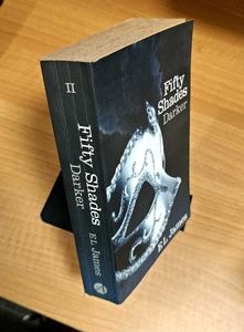Fifty Shades : Darker ( James , E  L)