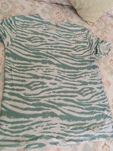 Men's Jeans and T-Shirt Bundle