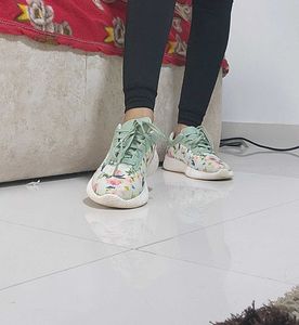 KazarMax Floral Print Women's Sneakers
