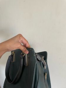 The Emerald Everyday Leather Handbag