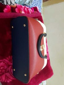 Lavie Luxe Handbag