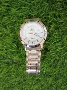 Silver color metal watch for men