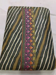 Print Suit With Contrast Bottom