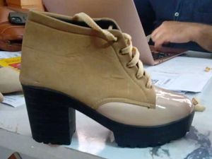 Stylish Tan Suede &amp; Patent Chunky Boots
