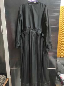Elegant Black Abaya with Lace Detail