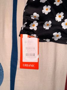 Urbanic Daisy Skater Skirt 🌼