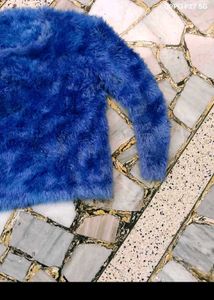 23. KOREAN FUR SWEATER
