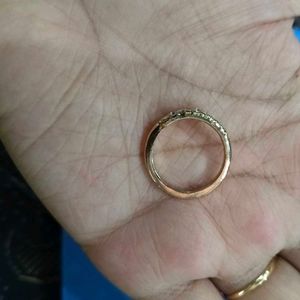 Elegant Gold Ring with Crystals