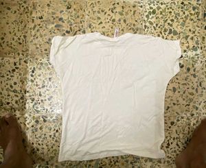 WHITE BODY HUGGING TSHRIT Small Size