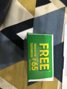 SENSODYNE FRESH MINT TRIPLE CLEANING ACTION