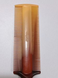Hair Dressing Comb For Boys &amp; Girls 1pcs ( Brown)