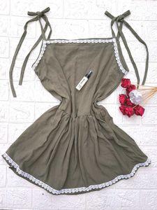 Olive Lace Top 💚