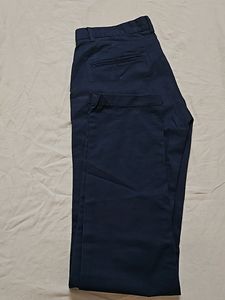Slim Fit CHINOS (UCB)