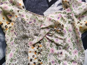 Floral Print Ruffled Sleeve Top