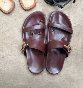Zara buckled Sandals