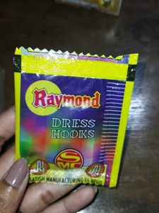 10 Packet Full Of Dress Hooks For Stitching