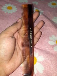 Vintage Hair Comb Set