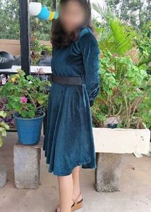 Elegant Teal Velvet 👗