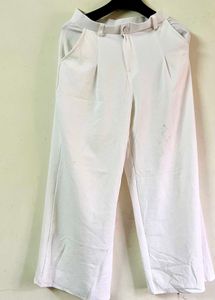 Chic White Vest &amp; Wide-Leg Pants Set