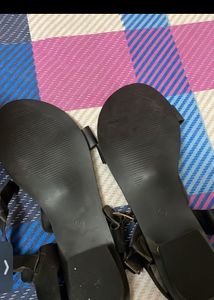Aditya Birla Black Unused Sandal Solid Article