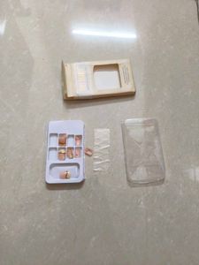Fashionable Press-On Nails
