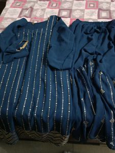 Elegant Teal Kurta Set with Gold Embellishments
