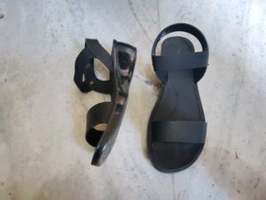Stylish Black Flat Sandals