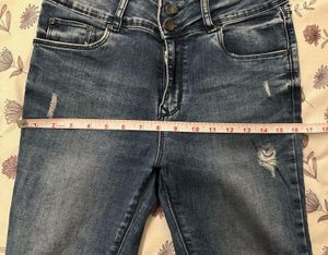 Distressed Wash Jeans