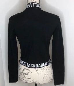 BabeAttack Halter Crop Sweater Size MDivided