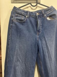 Mid Waisted Wide Leg Jeans
