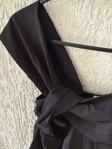 Chic Black One-Shoulder Top
