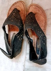 Stylish Black Cutout Flats
