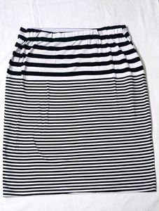 slim fit skirt (Black And White Strips) For Women(XL)