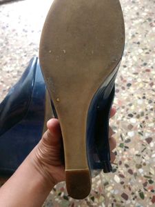 Chic Blue Peep-Toe Slingback Flats