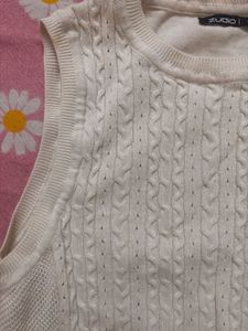 zudio cable knit top